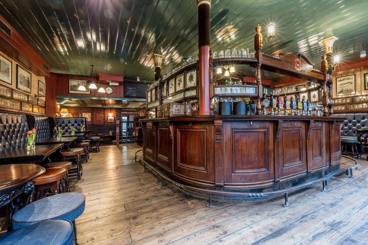 The Pub-On-Wheels: Built From a Burnt-Out XF Falcon Shell