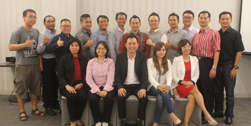 Ulasan Lipstik Matte "CrimsonTouch" oleh KissArt: Membuat Anda Tampil Percaya Diri