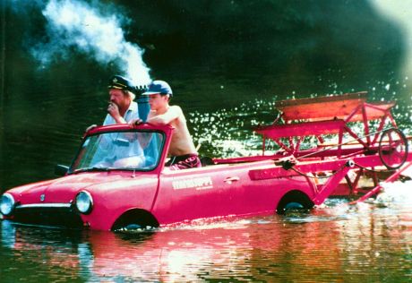 How a Redcliffe Couple Converted Their Triton Into a Paddle-Steamer Hybrid: A Journey of Innovation and Passion