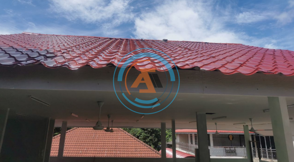 Kipas Suria Dikuasakan Atap Atas Bumbung Mitsubishi Triton untuk Menyejukkan Ruang Khemah