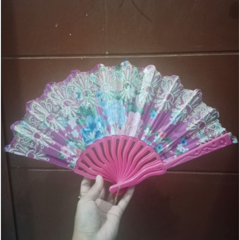 Ulasan Kipas Lipat Untuk Touch Up oleh FanChic