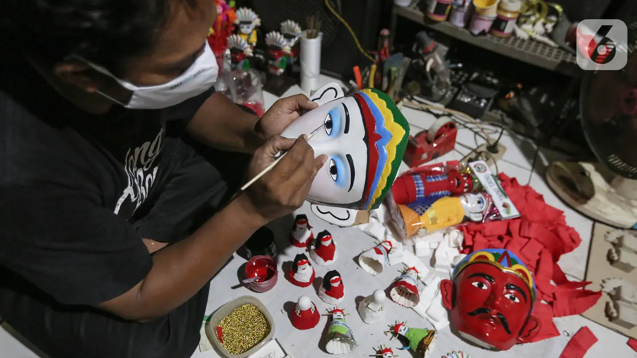 Topeng daripada Mikrob Tanah Toraja dan Minyak Patchouli AI: Kecantikan yang Murni dan Alami