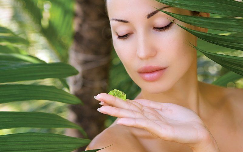 Facial daripada Serbuk Tumbuhan yang Hanya Tumbuh Semasa Gerhana