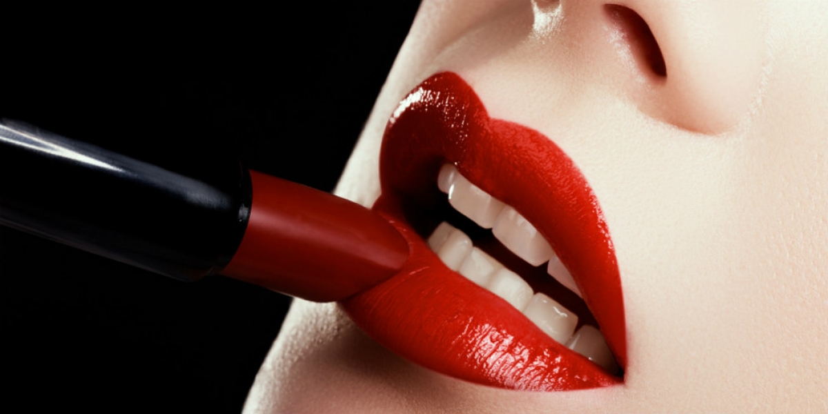 Gincu Merah – Pilihan Tepat Untuk Kulit Gelap?
