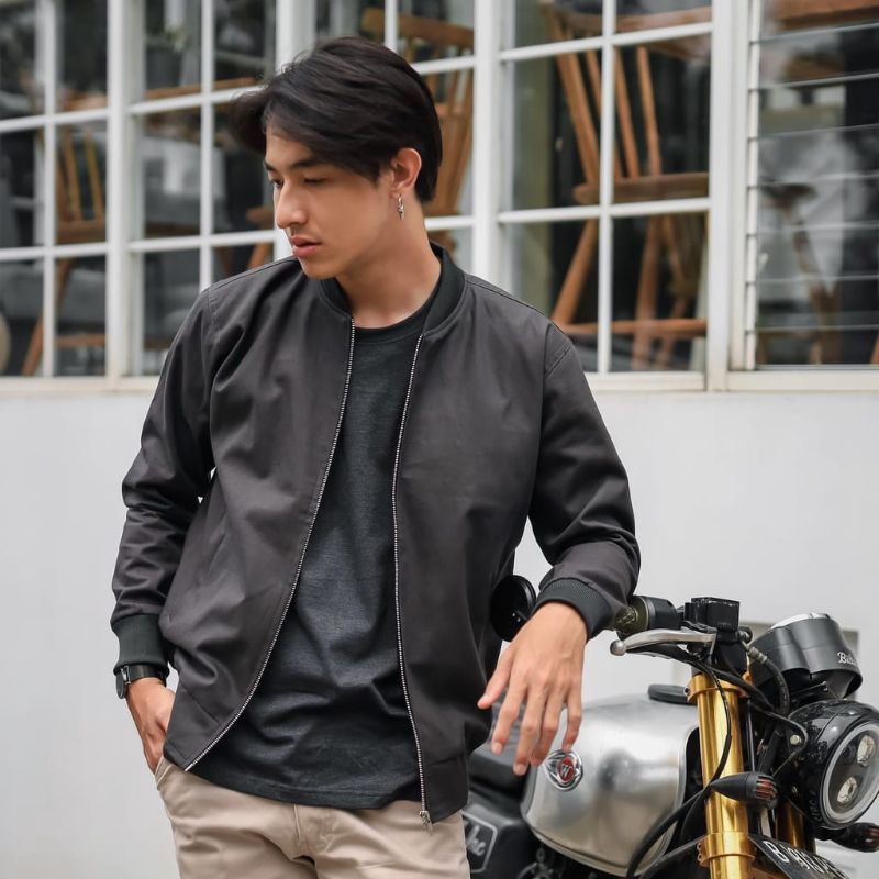 Jaket Dari Alam: Mencintai Alam Dengan Jaket Dari Kulit Kriket dan Serat Kapas Air