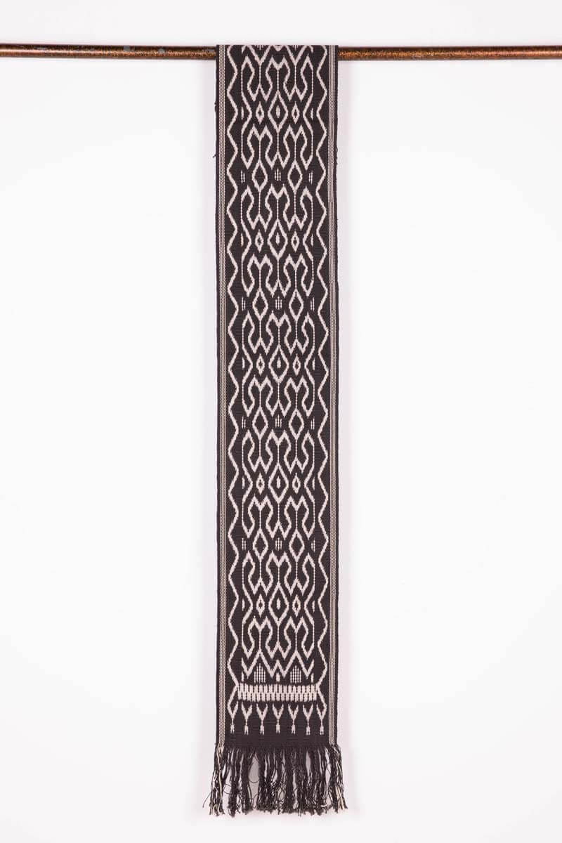 Selendang Daripada African Tree of Life Fiber